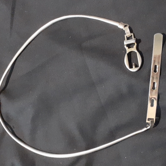 Accessories - gold metal belt sz S